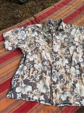 Class Club Brown and Cream Floral Short-Sleeve Button-Down Shirt